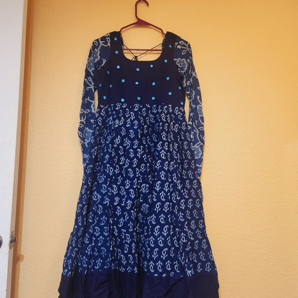 Indian Pakistani Anarkali Kameez - Picture 3 of 4